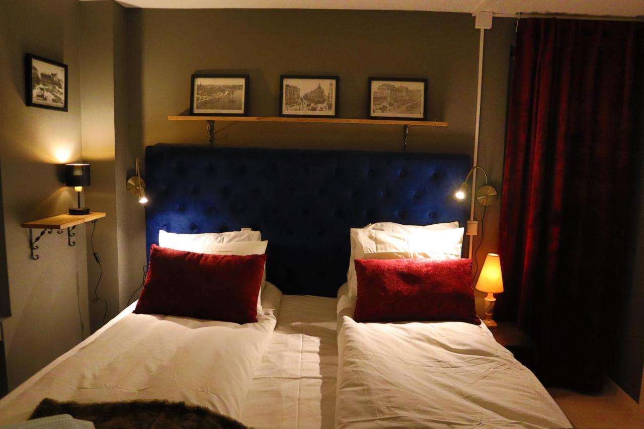 Goete'S B&B Tumba エクステリア 写真