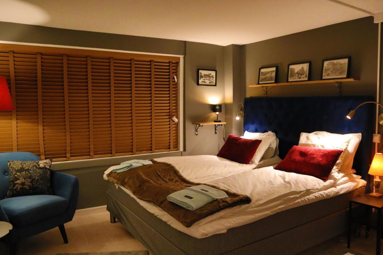 Goete'S B&B Tumba エクステリア 写真
